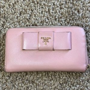 Prada saffiano leather zippy wallet in blush pink